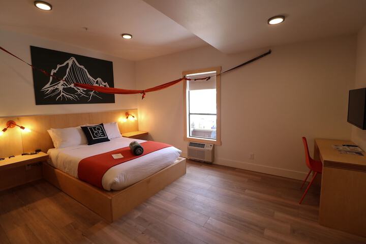 Room 16 of 52
