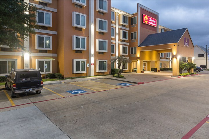 Hotel 2 of 23