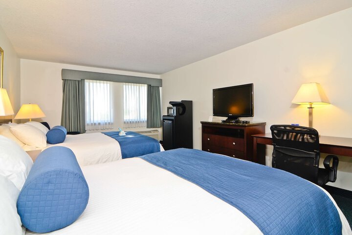 Room 13 of 28