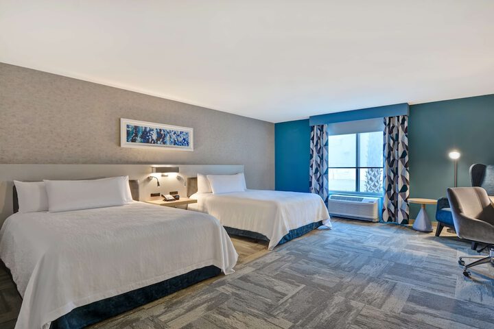 Room 40 of 74