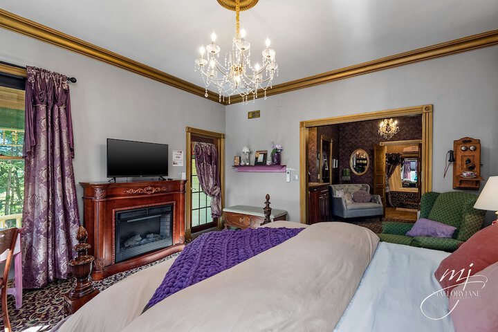 Room 5 of 29