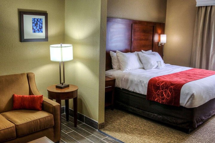 Room 32 of 48