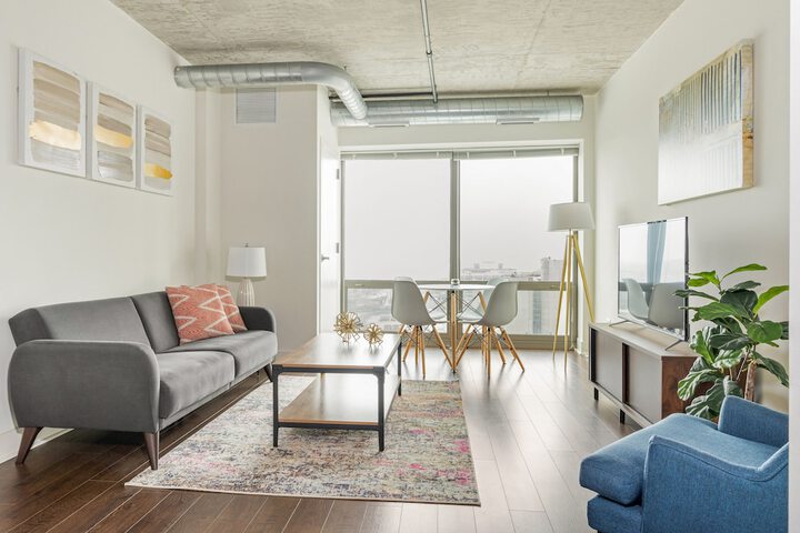 Room 42 of 107
