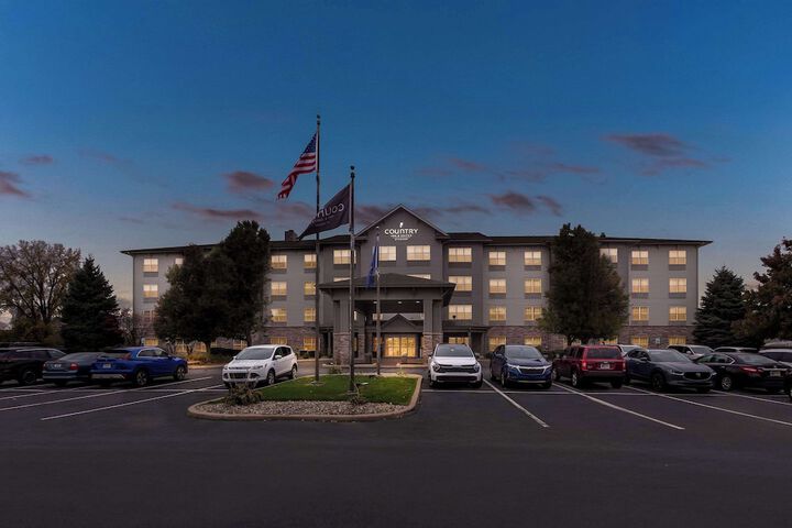Country Inn & Suites by Radisson Portage, IN