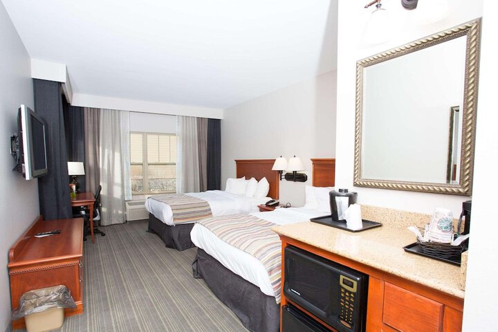 Room 18 of 32