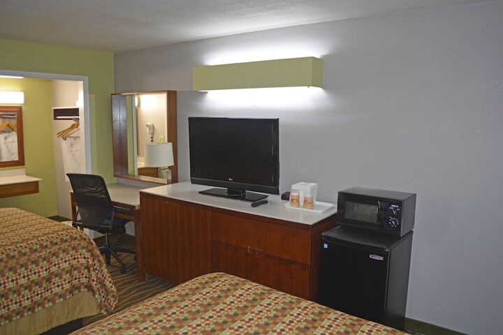 Room 30 of 42