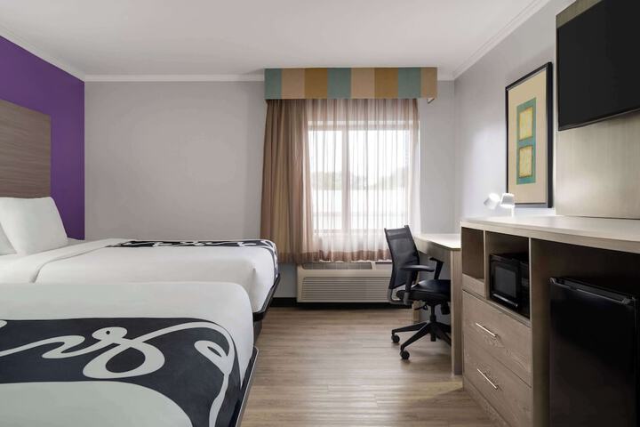Room 7 of 31