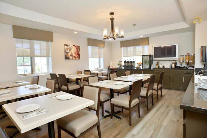 Best Western Colonel Butler Inn