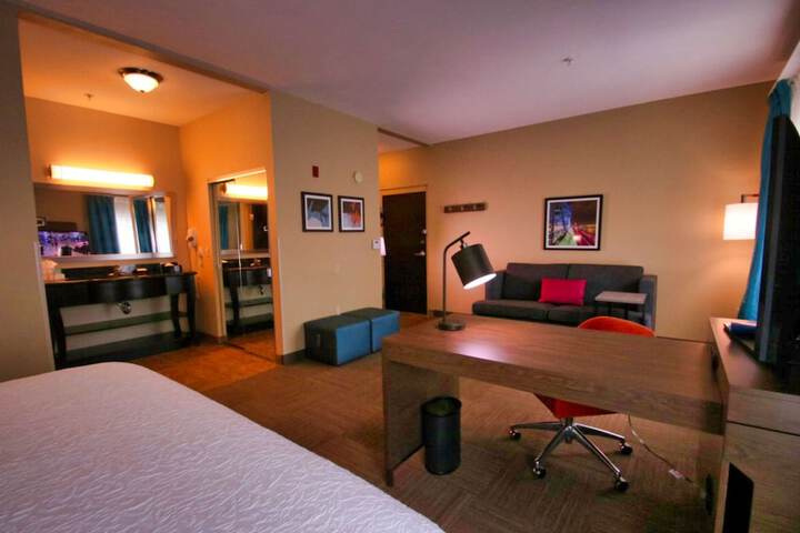 Room 13 of 51