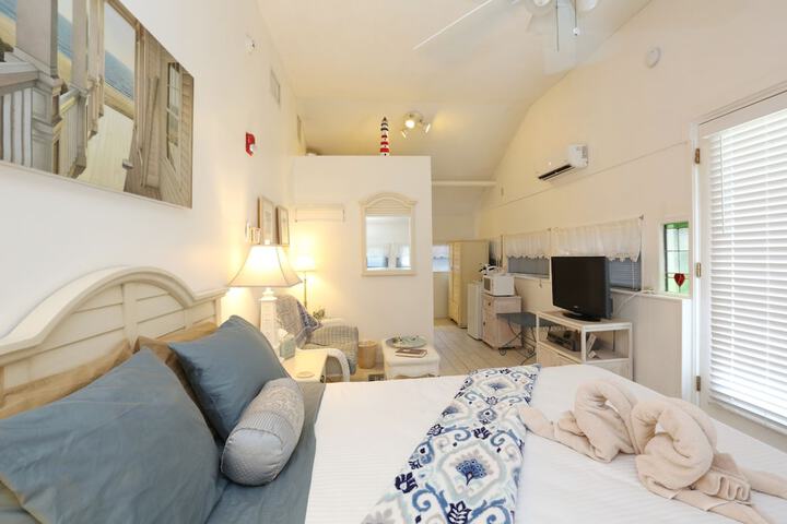 Room 12 of 51