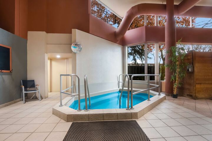 Pool 3 of 38