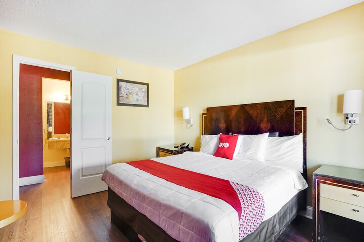 Room 15 of 46