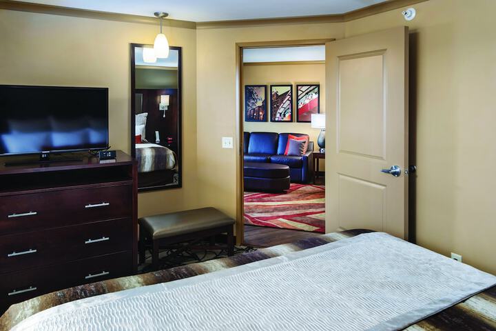 Room 16 of 39