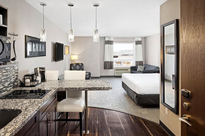 Home Inn & Suites Swift Current