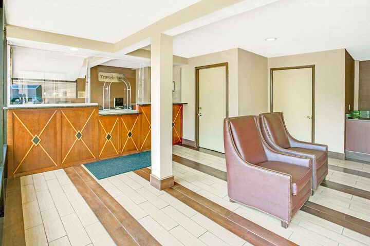 Hotel Interior 7 of 16