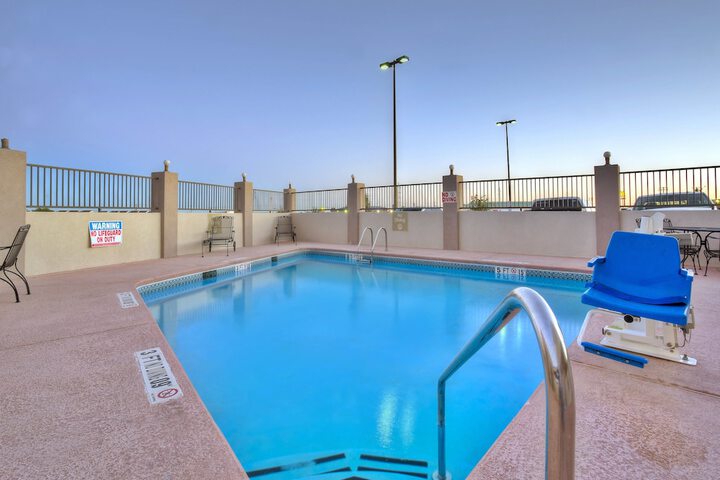 Pool 7 of 29