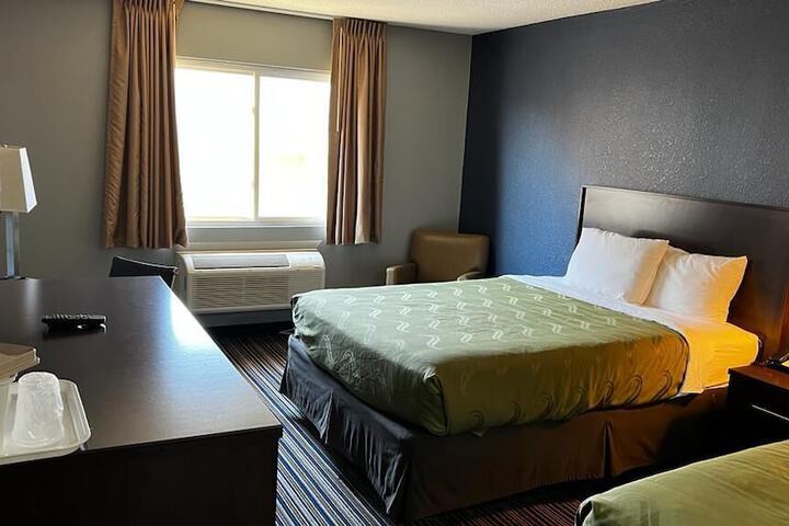 Room 11 of 14