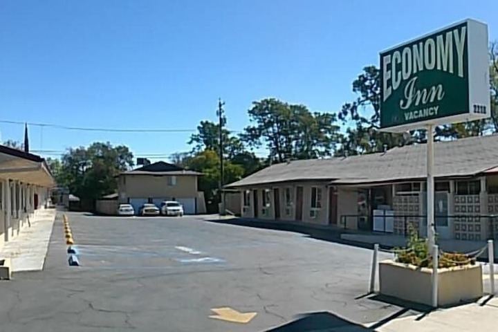 Hotel 5 of 49