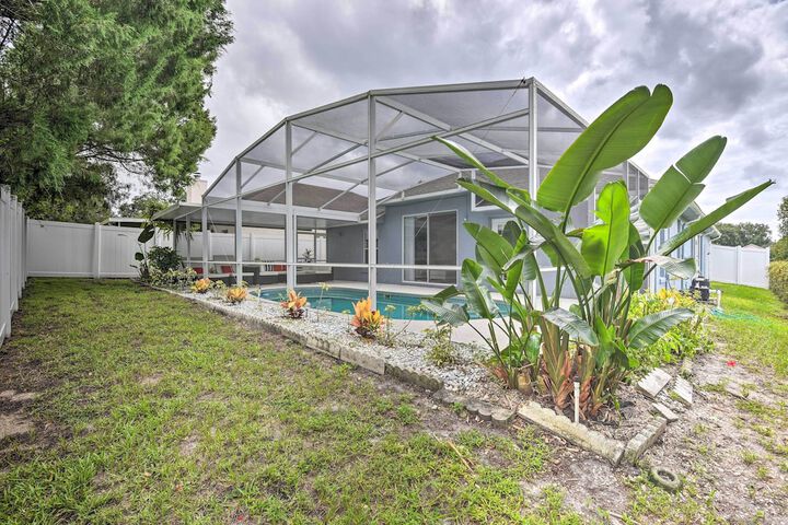 Apopka Single-story Home w / Private Lanai + Pool!