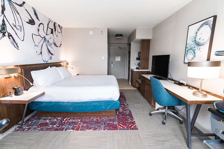 Room 7 of 37
