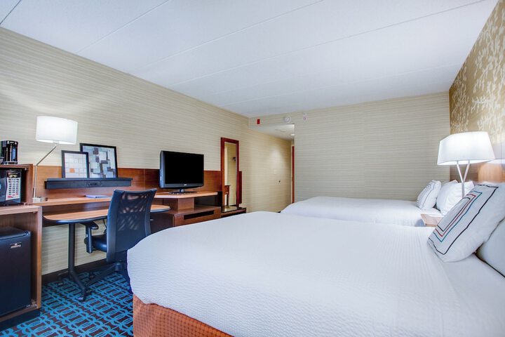 Room 18 of 33