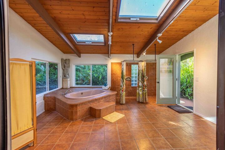 Hale Akua Garden Farm & Eco-Retreat