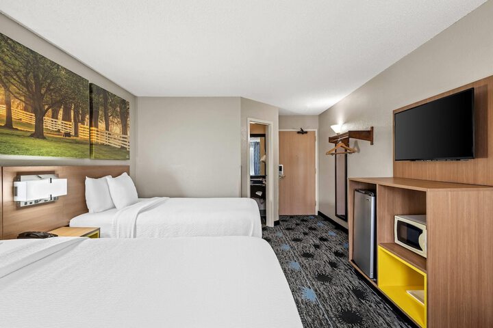 Days Inn by Wyndham Chattanooga / Hamilton Place