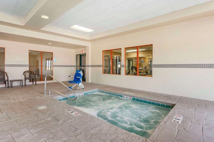 Pool 4 of 38
