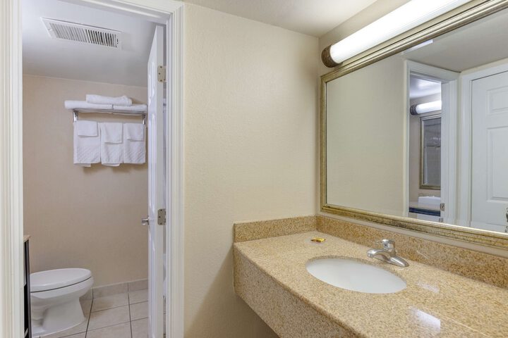 Best Western Plus Governors Inn