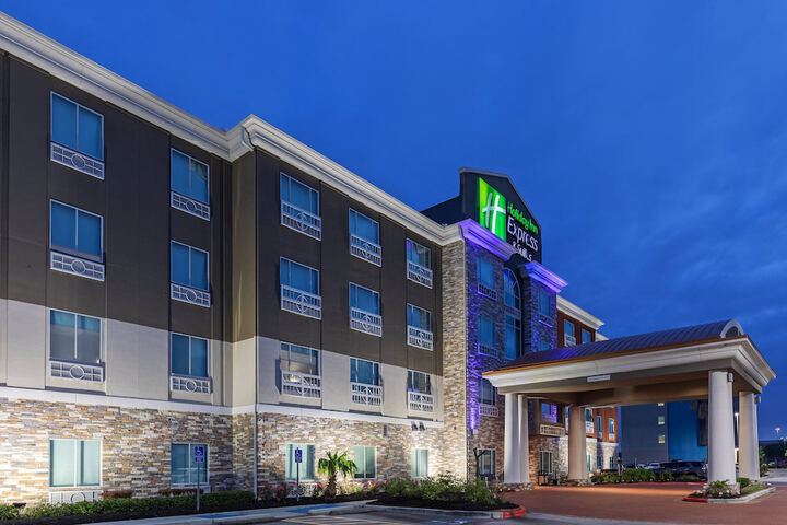 Hotel 5 of 41