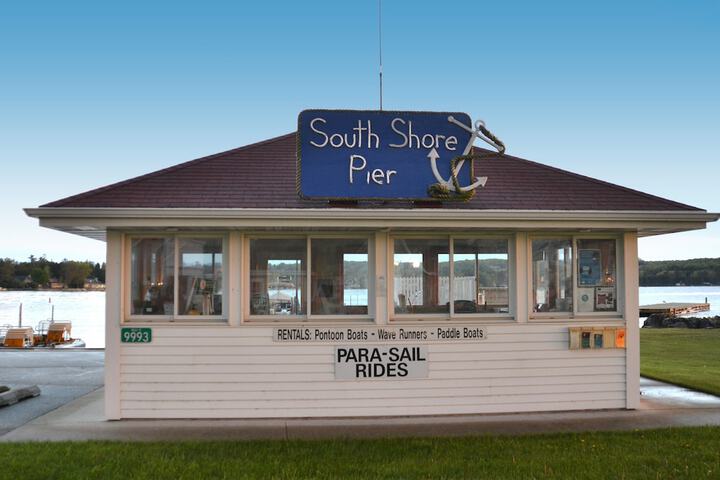 Eagle Harbor Inn