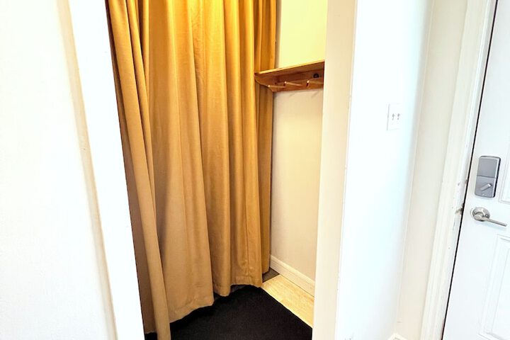 Room 167 of 211