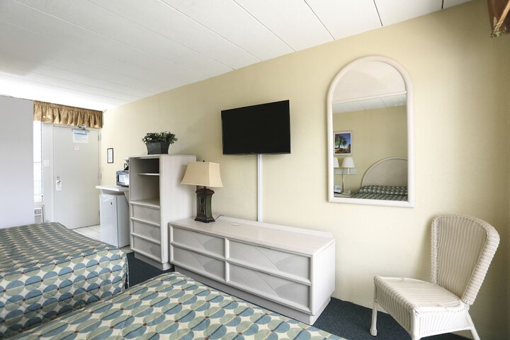Room 35 of 71