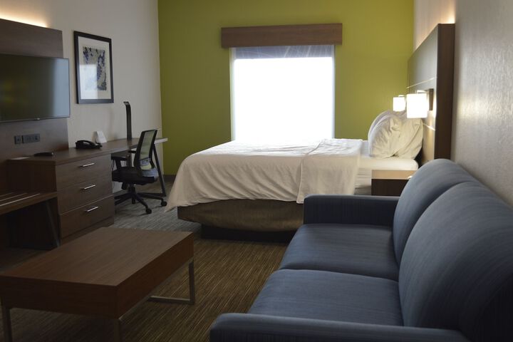 Holiday Inn Express & Suites Franklin KY by IHG