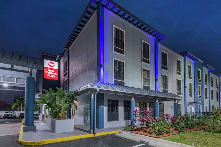 Hotel 2 of 30