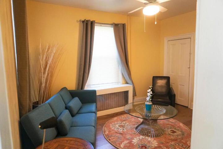 Lincoln Manor - Newly Renovated 1mile from PHL Airport and Sports Stadiums