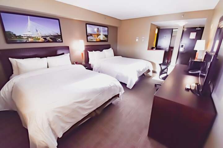Room 10 of 48