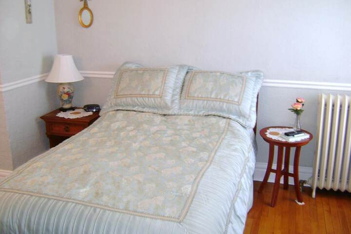 Room 17 of 25