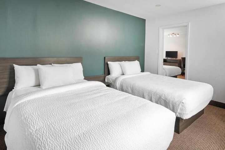 Room 20 of 50