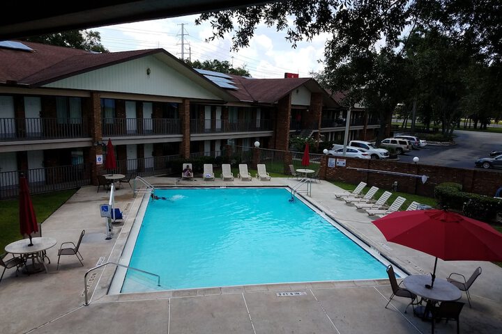 Pool 6 of 55