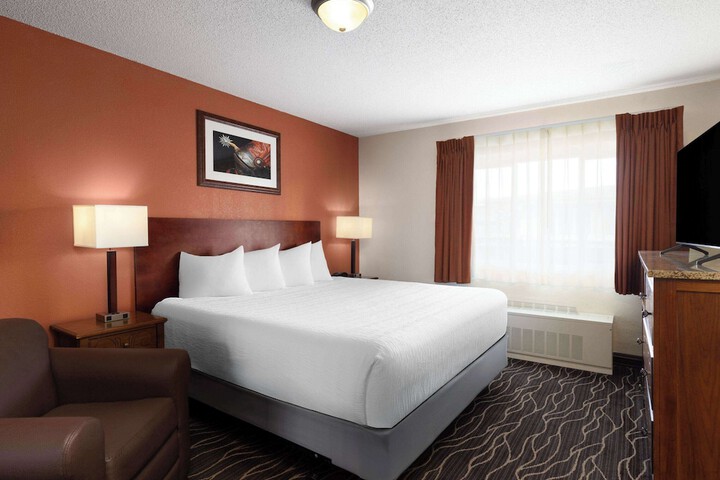 Ramada by Wyndham Elko Hotel at Stockmens Casino