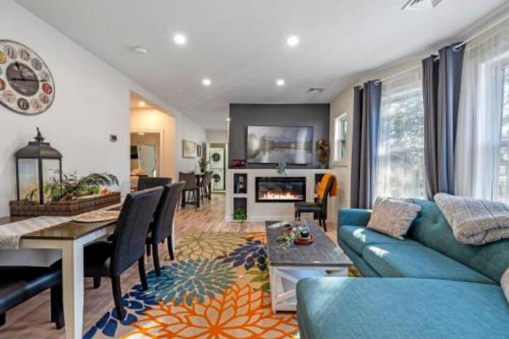 Private Luxury Framingham Condo Near Boston
