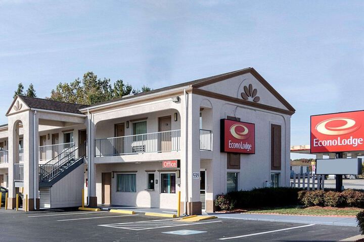 Hotel 3 of 27