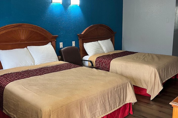 Room 22 of 35