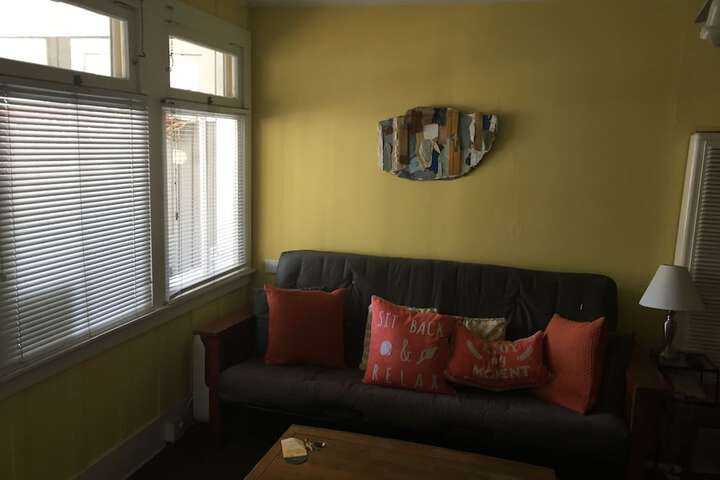 Room 146 of 162