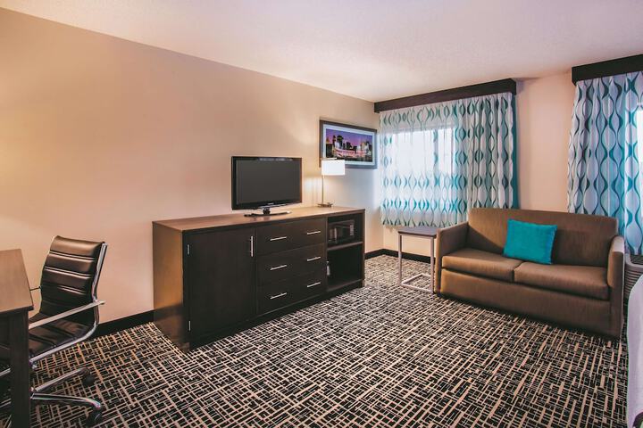 Room 19 of 30
