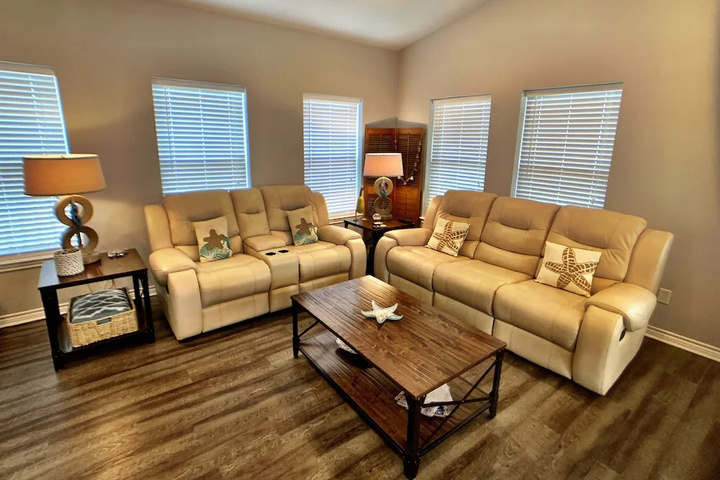 A Silver Lining 4 Br Home