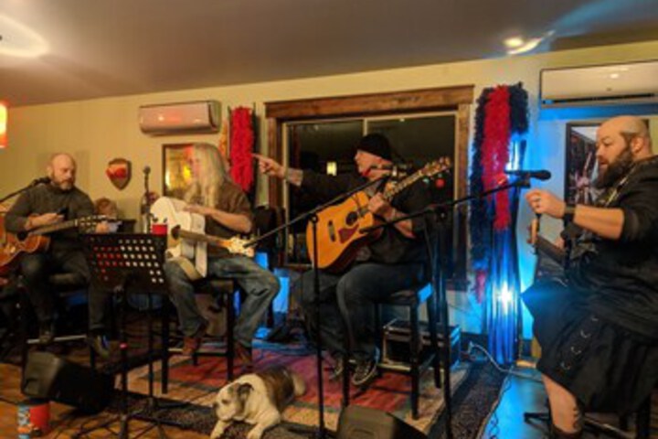 Happy Rock Inn