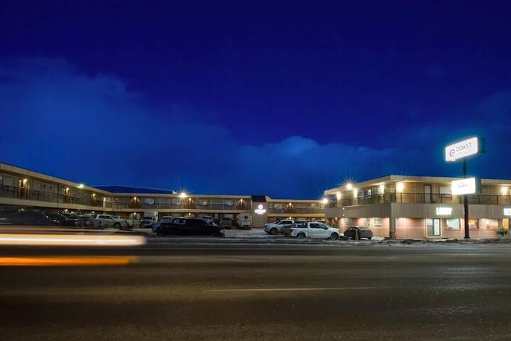 Coast Dawson Creek Hotel