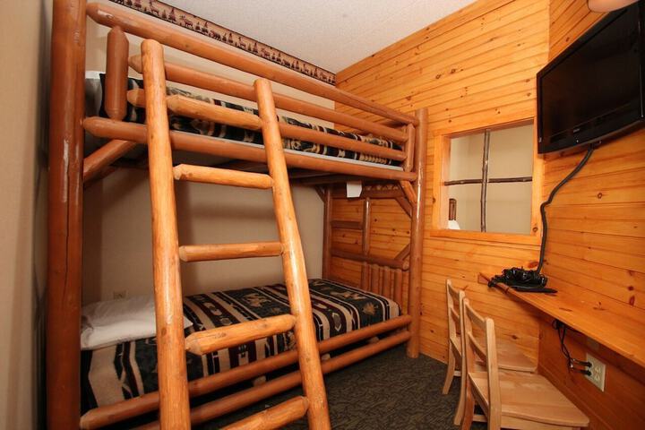 Room 27 of 30